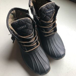 Women’s Sperry Saltwater Duck Boots - Size 7